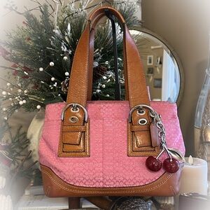 RaRE Vintage Coach Soho Bag in Pink Signature Canvas & Tan Leather | F10927